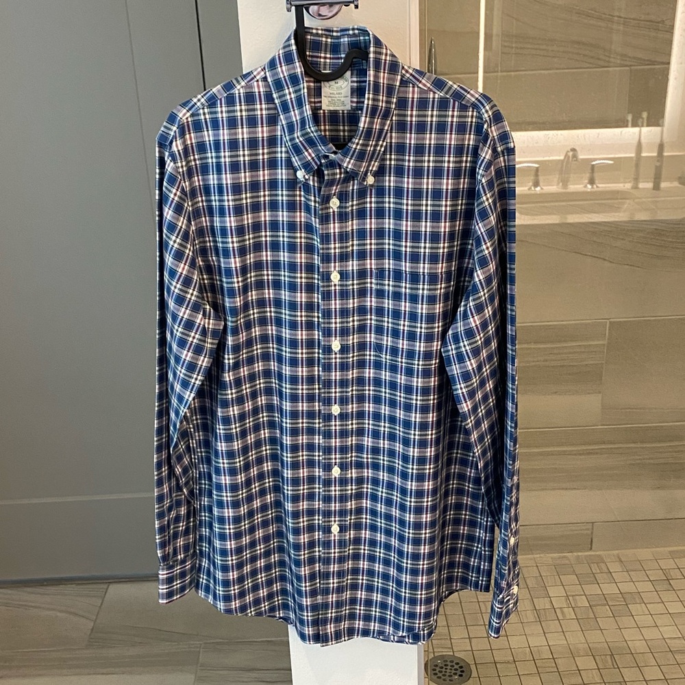 Brooks Brothers Milano Slim Fit Medium - Non Iron